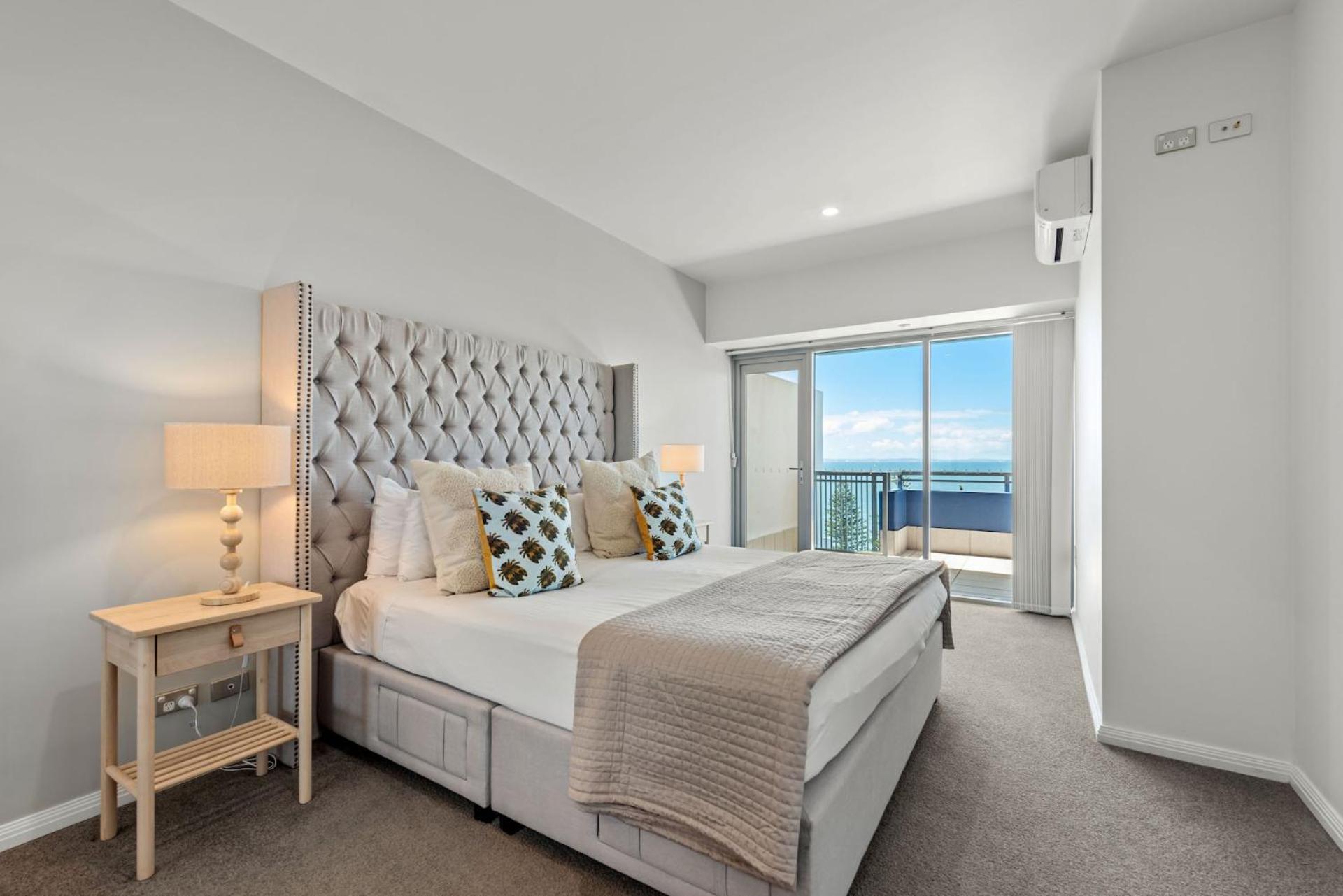 Proximity Waterfront Apartments Ред-Клифф Экстерьер фото