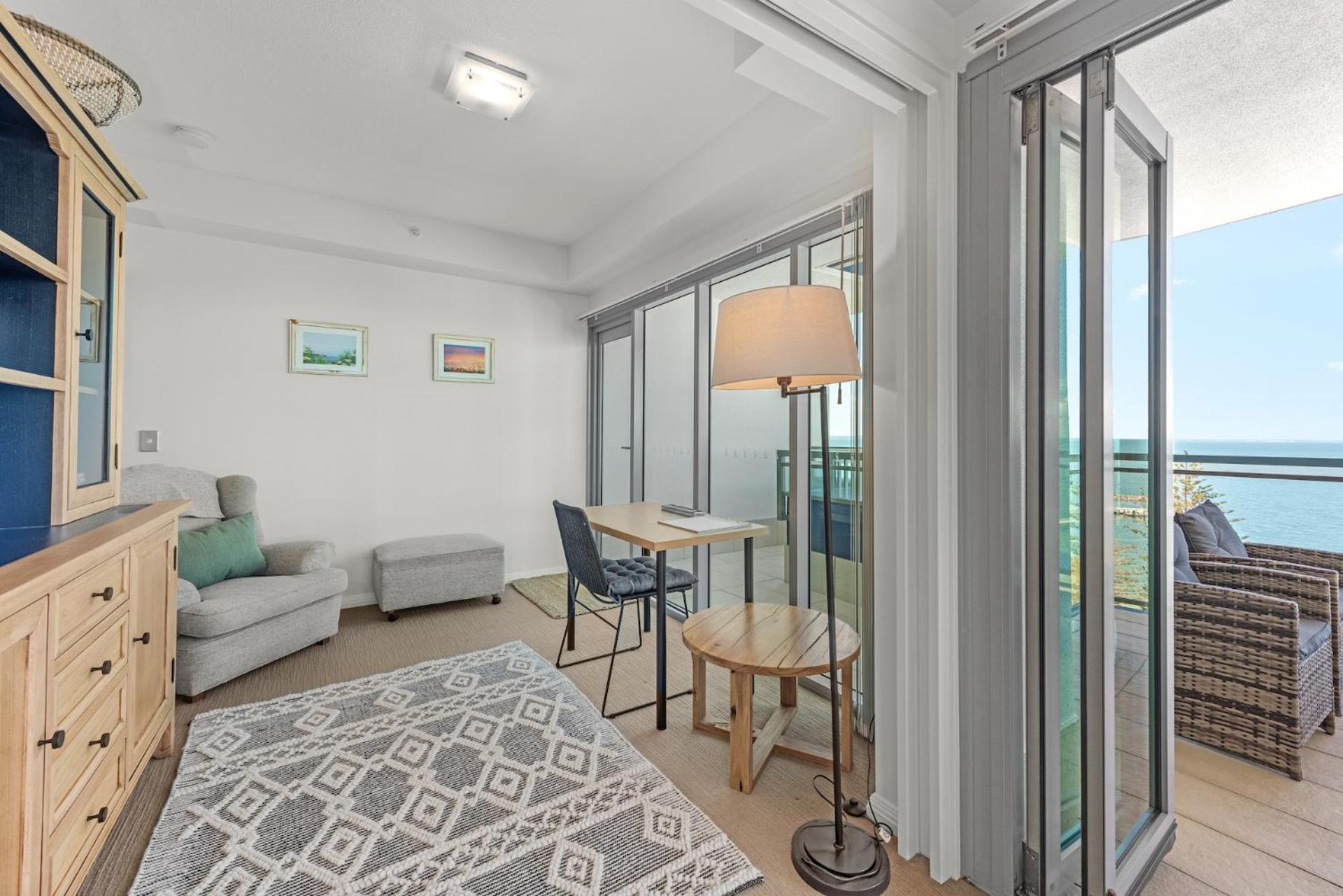Proximity Waterfront Apartments Ред-Клифф Экстерьер фото