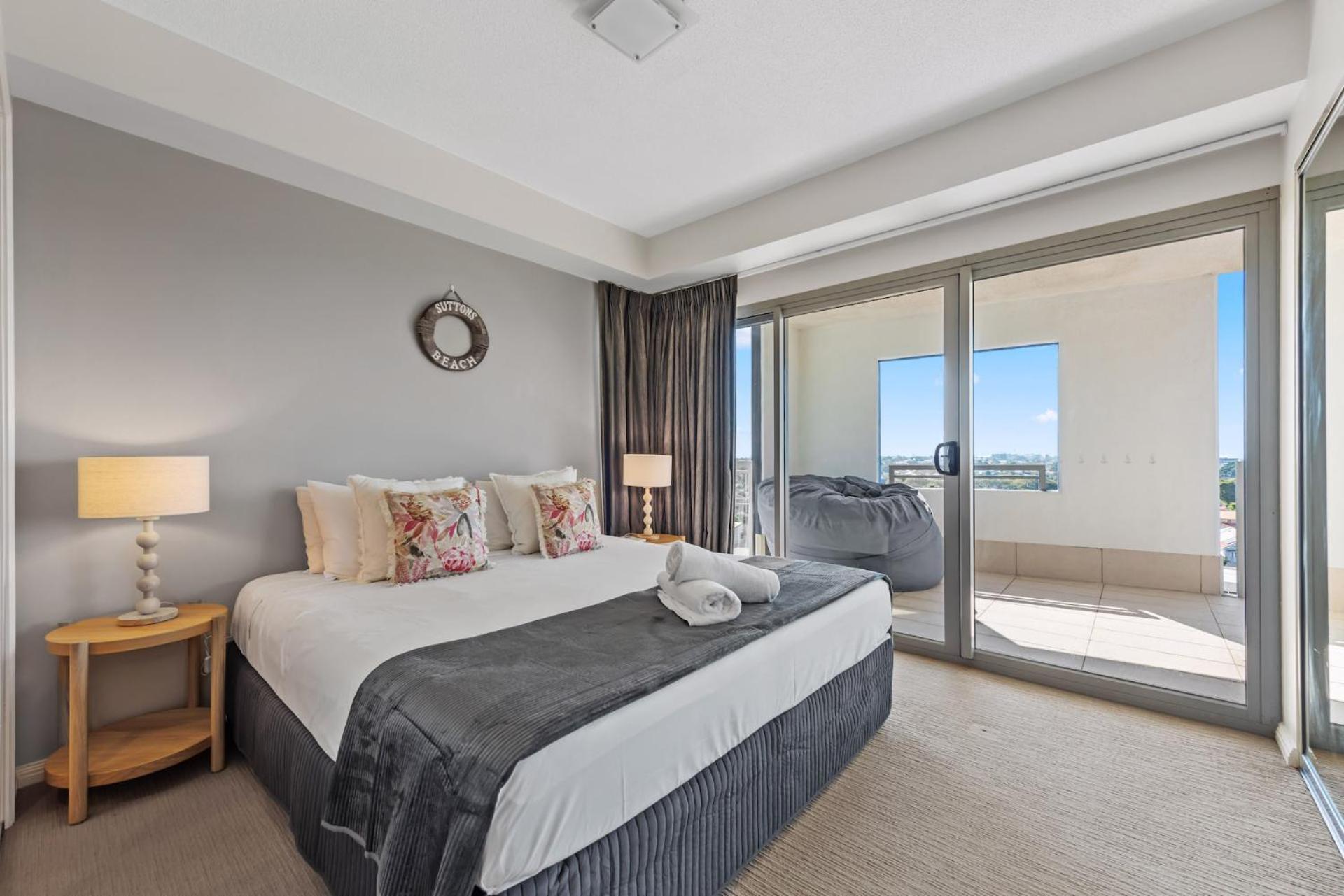 Proximity Waterfront Apartments Ред-Клифф Экстерьер фото