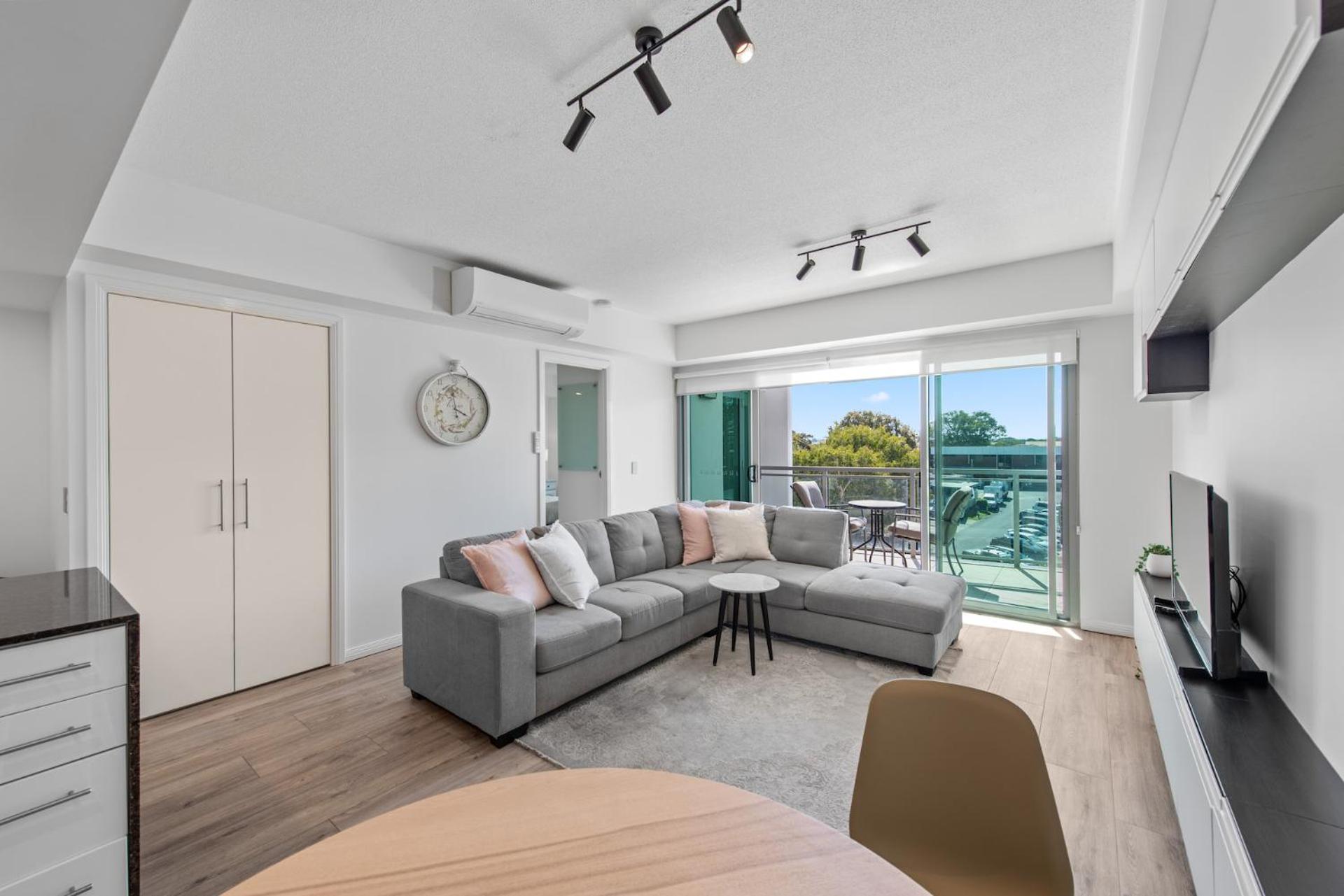 Proximity Waterfront Apartments Ред-Клифф Экстерьер фото
