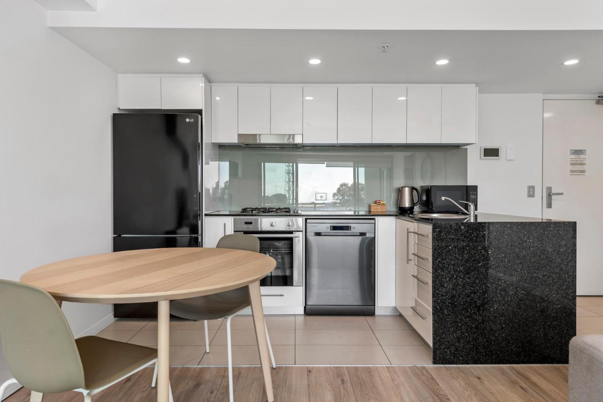Proximity Waterfront Apartments Ред-Клифф Экстерьер фото