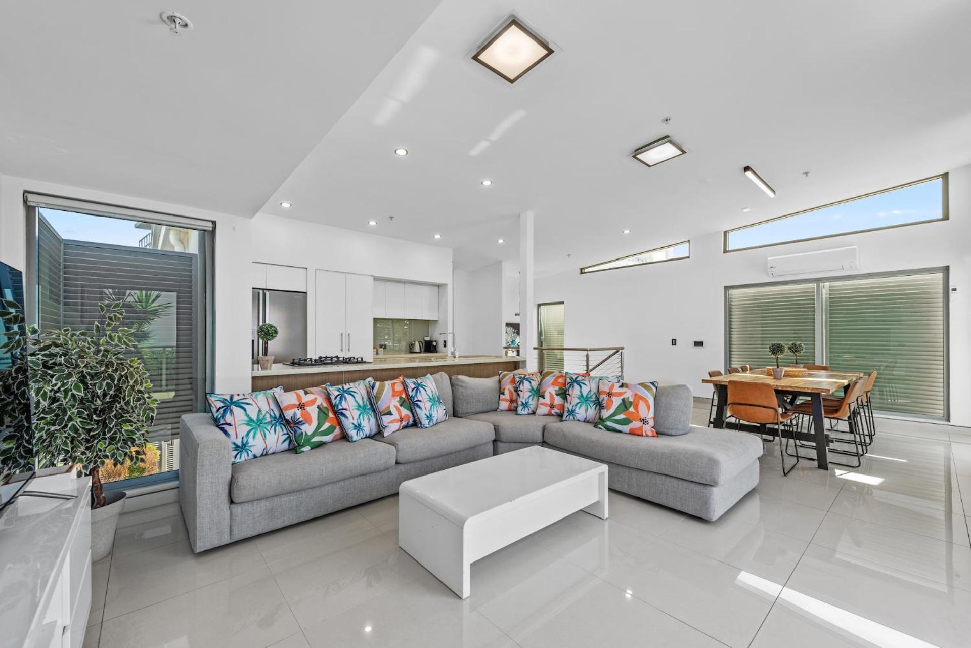 Proximity Waterfront Apartments Ред-Клифф Экстерьер фото